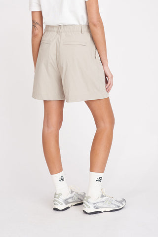 WOMENS GOLF LONGLINE SHORT PUTT-EE